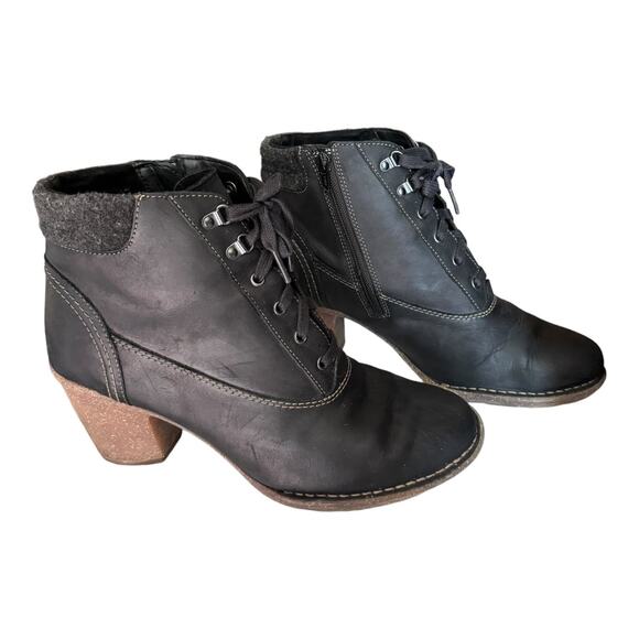 Clark’s Artisan Collection Carleta Crane Lace Up Leather Heeled Bootie size 11 - Picture 8 of 16